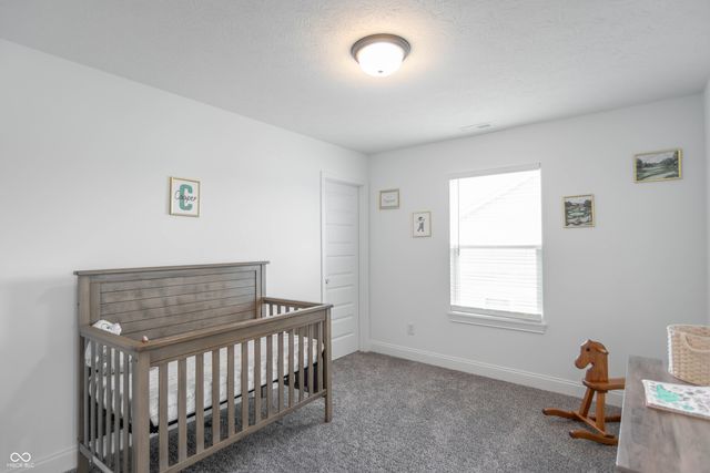 1054 E Valley Oak Court, Mooresville, IN 46158