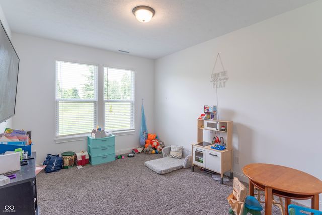1054 E Valley Oak Court, Mooresville, IN 46158