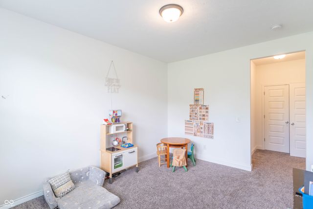1054 E Valley Oak Court, Mooresville, IN 46158