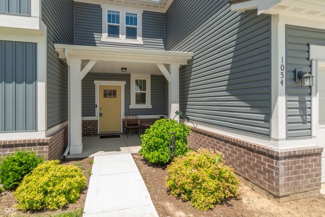 1054 E Valley Oak Court, Mooresville, IN 46158