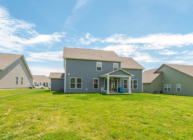 1054 E Valley Oak Court, Mooresville, IN 46158