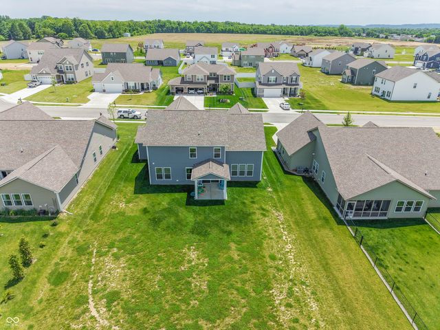 1054 E Valley Oak Court, Mooresville, IN 46158