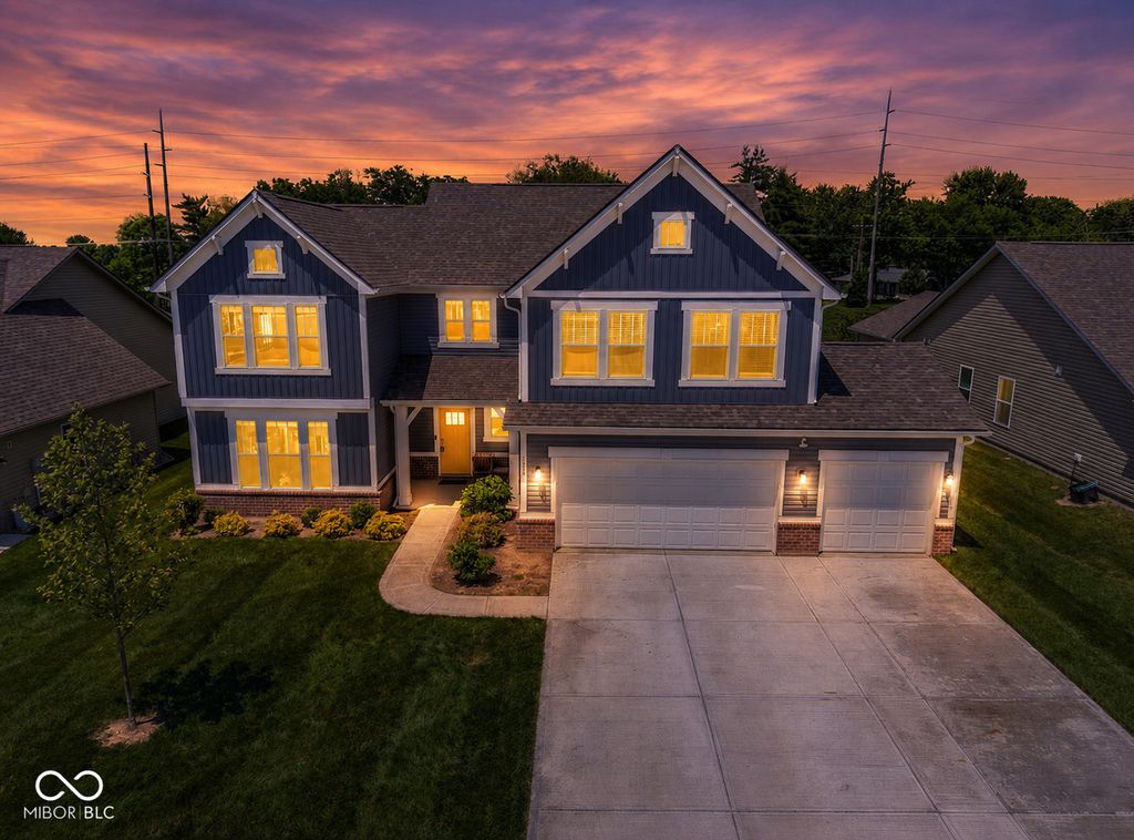 1054 E Valley Oak Court, Mooresville, IN 46158