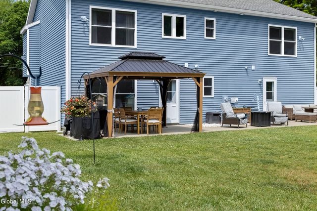 3062 Sunset Lane, Schenectady, NY 12303