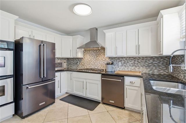 9501 Canterbury Street, Overland Park, KS 66206