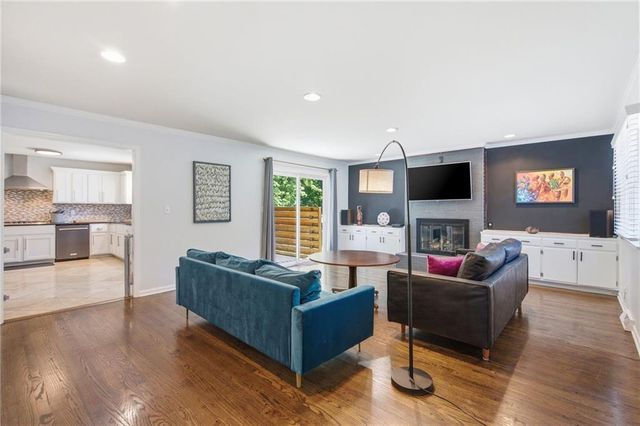9501 Canterbury Street, Overland Park, KS 66206