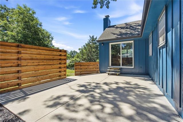 9501 Canterbury Street, Overland Park, KS 66206