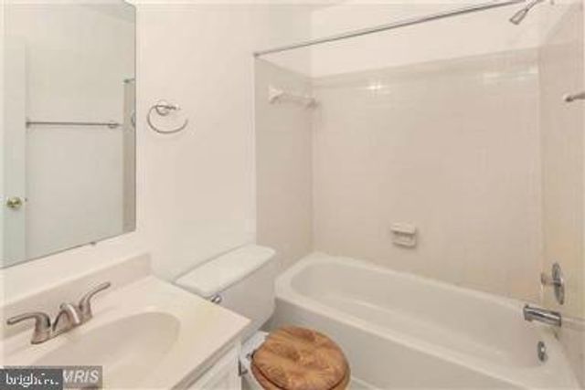 10241 GREEN HOLLY TER, Silver Spring, MD 20902