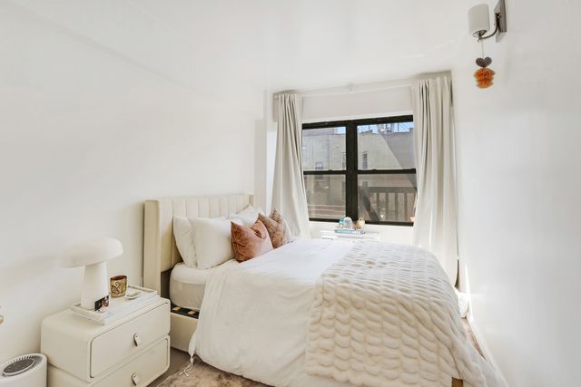 200 Bowery Apt 7E, New York City, NY 10012