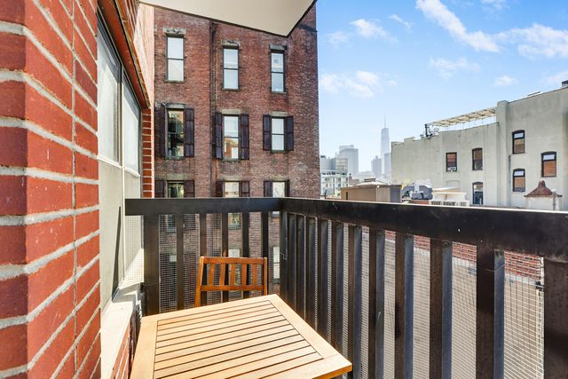 200 Bowery Apt 7E, New York City, NY 10012