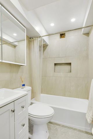 200 Bowery Apt 7E, New York City, NY 10012