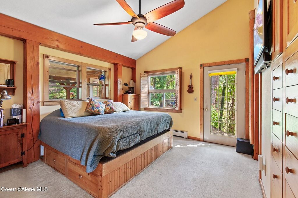 8562 S Gozzer Rd, Harrison, ID 83833 photo 17