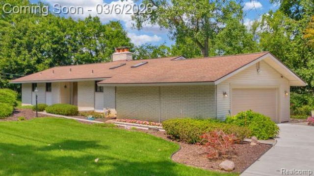 33420 Quaker Valley Road, Farmington Hills, MI 48331