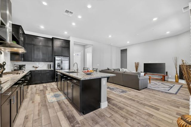 407 Orange Blossom Ct, El Dorado Hills, CA 95762