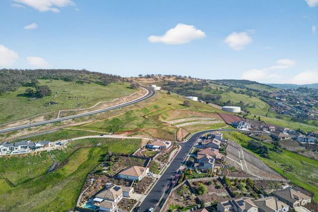 407 Orange Blossom Ct, El Dorado Hills, CA 95762