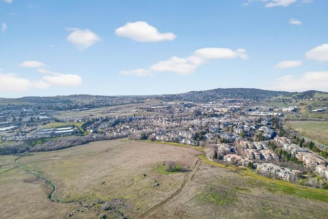 407 Orange Blossom Ct, El Dorado Hills, CA 95762