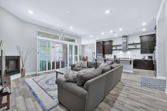 407 Orange Blossom Ct, El Dorado Hills, CA 95762