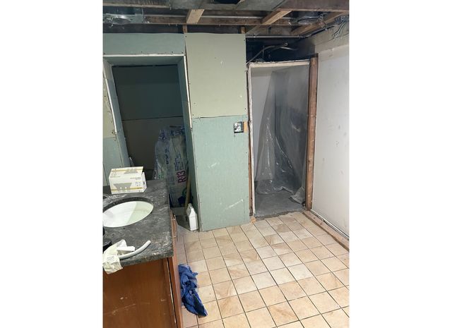 2107 W 70th Place, Chicago, IL 60636