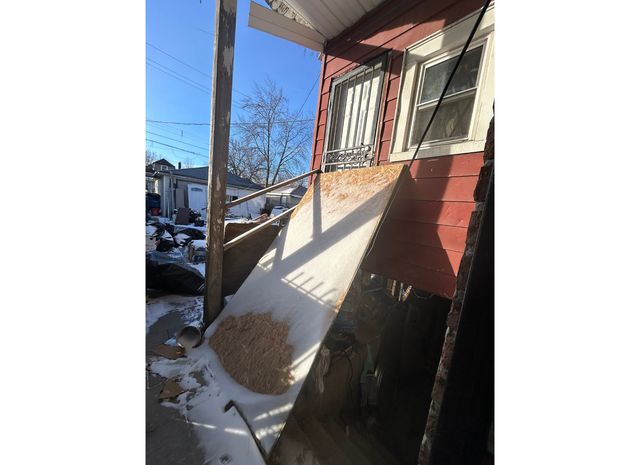 2107 W 70th Place, Chicago, IL 60636