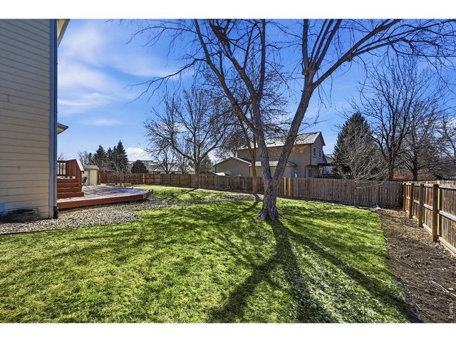 938 Wisteria Dr, Loveland, CO 80538