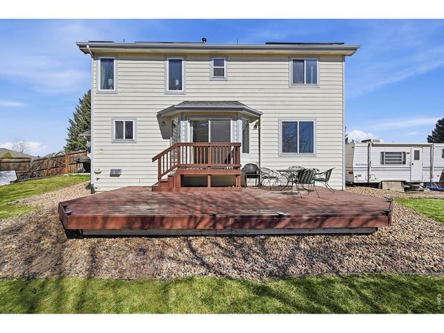 938 Wisteria Dr, Loveland, CO 80538