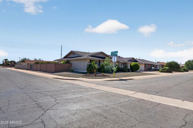 10001 W AUGUSTA Drive, Sun City, AZ 85351