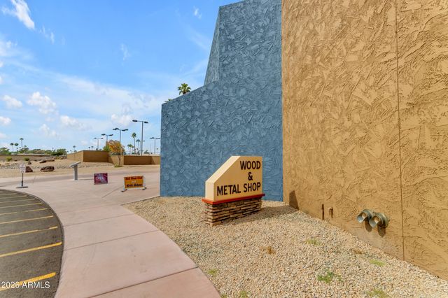 10001 W AUGUSTA Drive, Sun City, AZ 85351