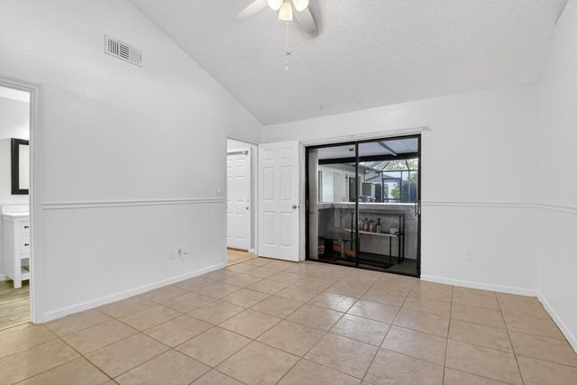 1152 Summit Trail Circle B, West Palm Beach, FL 33415