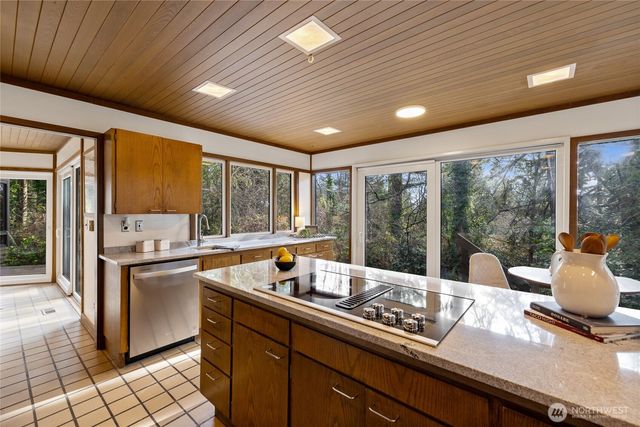 12809 3rd Avenue Ct E, Tacoma, WA 98445