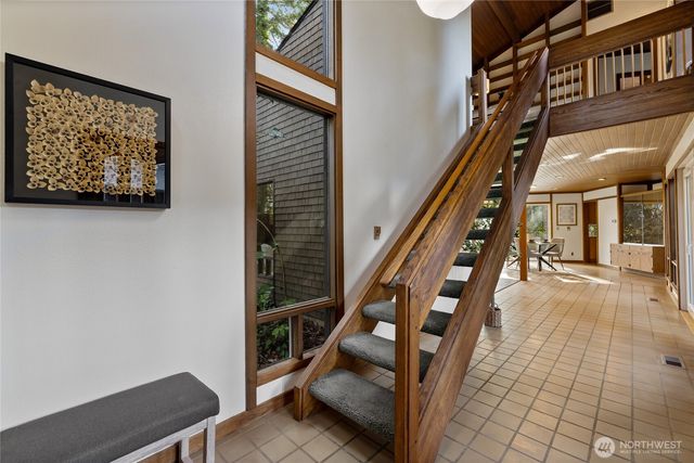 12809 3rd Avenue Ct E, Tacoma, WA 98445