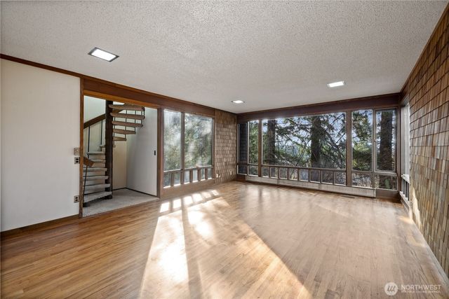 12809 3rd Avenue Ct E, Tacoma, WA 98445