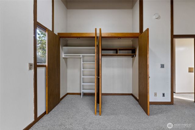 12809 3rd Avenue Ct E, Tacoma, WA 98445