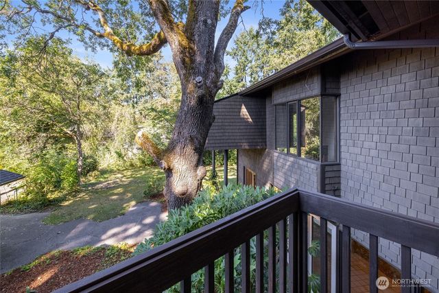 12809 3rd Avenue Ct E, Tacoma, WA 98445