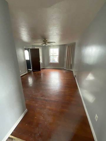 953 Globe St, Fall River, MA 02724