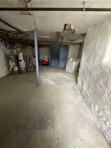 953 Globe St, Fall River, MA 02724