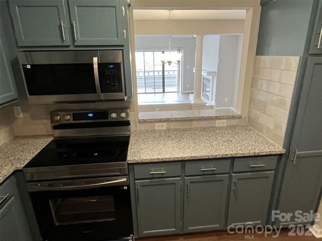 9041 J M Keynes Drive 6, Charlotte, NC 28262