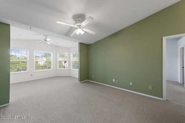 13810 N SUTTON PARK Drive 833, Jacksonville, FL 32224
