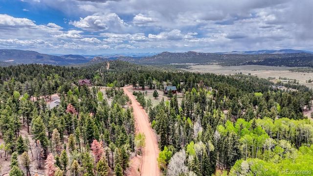 42 Rabbit Circle, Florissant, CO 80816