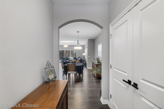 8047 Bridgestone Boulevard, White Lake Charter Township, MI 48386