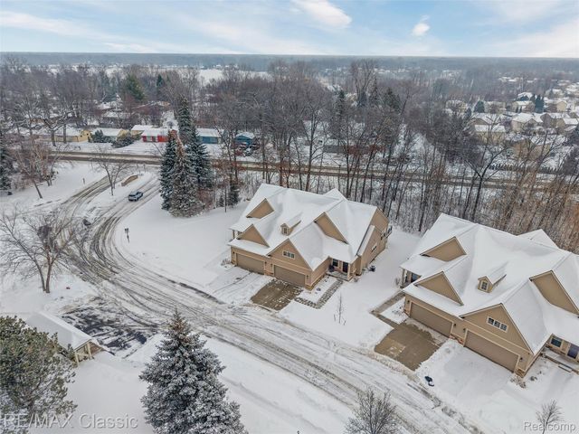 8047 Bridgestone Boulevard, White Lake Charter Township, MI 48386