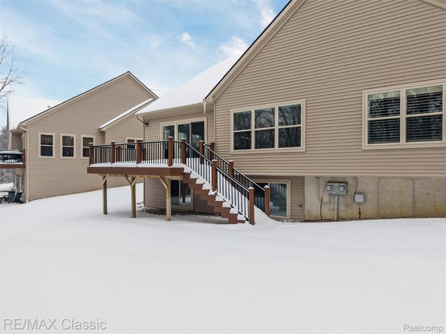 8047 Bridgestone Boulevard, White Lake Charter Township, MI 48386