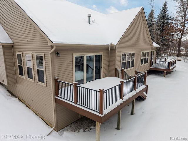 8047 Bridgestone Boulevard, White Lake Charter Township, MI 48386