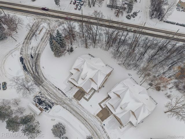 8047 Bridgestone Boulevard, White Lake Charter Township, MI 48386