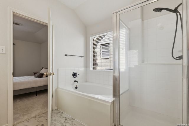 21438 Bubbling Crk, San Antonio, TX 78259