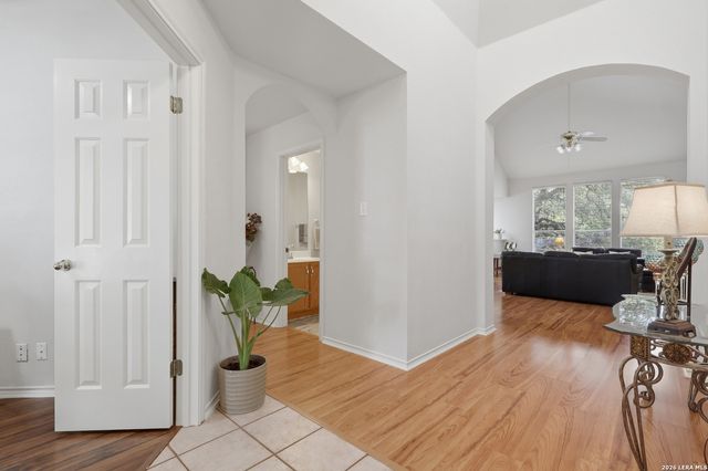 21438 Bubbling Crk, San Antonio, TX 78259