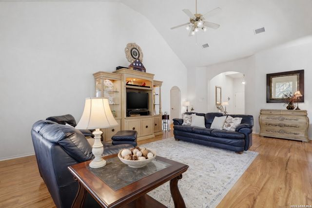 21438 Bubbling Crk, San Antonio, TX 78259