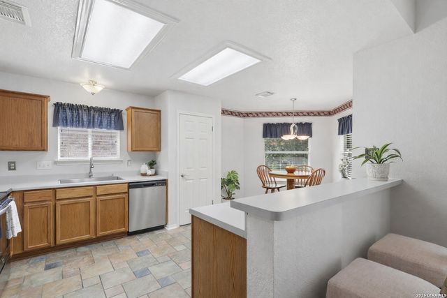 21438 Bubbling Crk, San Antonio, TX 78259