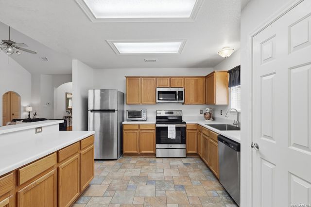 21438 Bubbling Crk, San Antonio, TX 78259