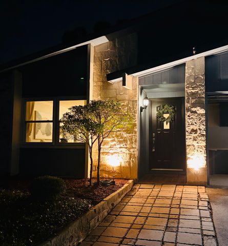 1637 Dell Oak Drive, Garland, TX 75040