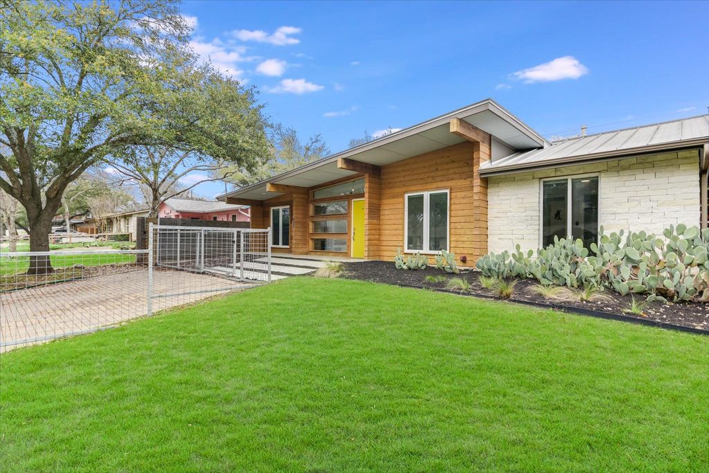 1708 Fair Oaks DR, Austin, TX 78745